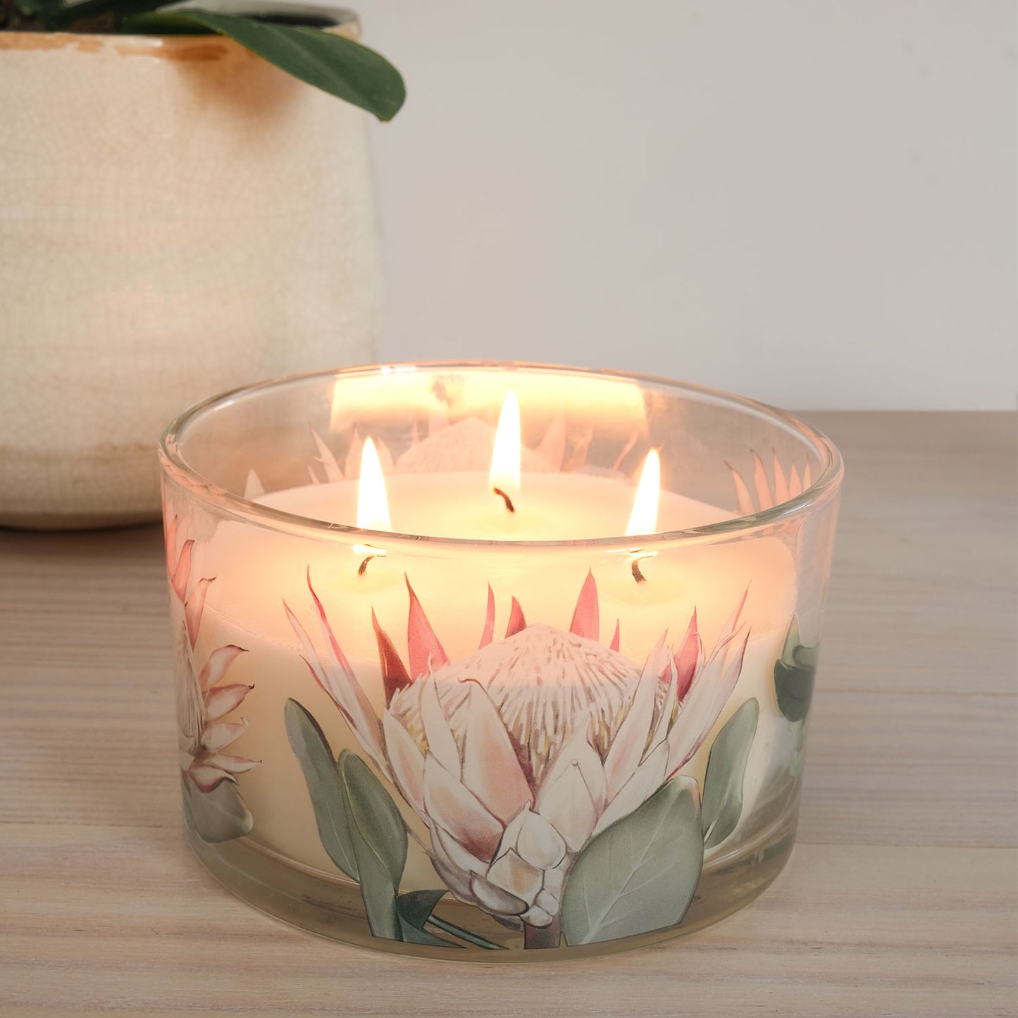 Protea Scented Candle (Triple Wick) - 400g (13 x 8cm)