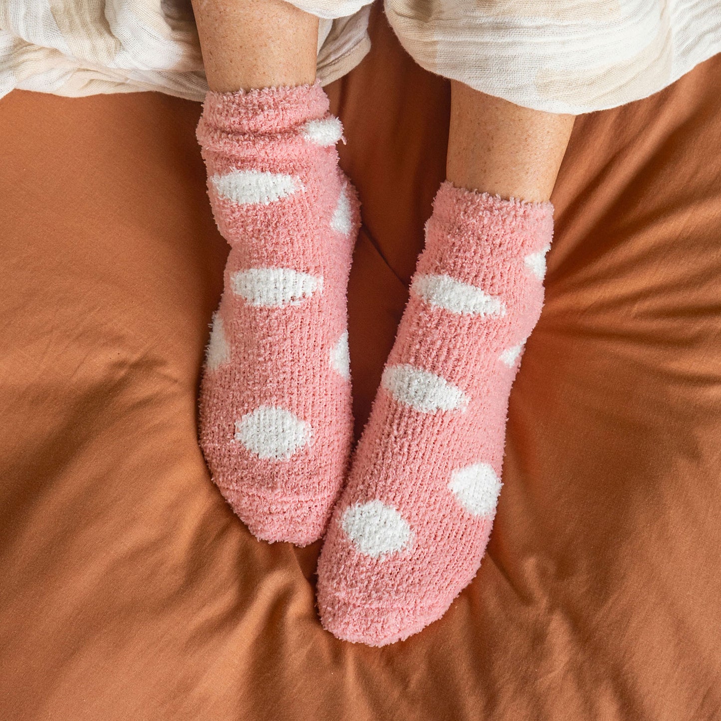Cosy Fluffy Socks - (Pink Dots)