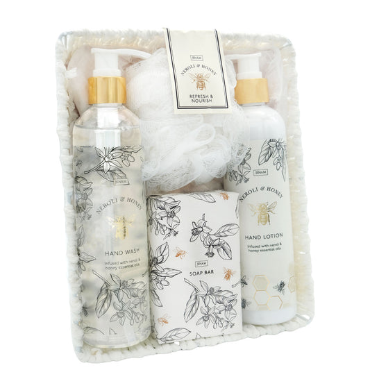 Bee Refresh & Nourish - 300ml Hand Wash, 300ml Hand Lotion, 200g Soap & Mesh Sponge