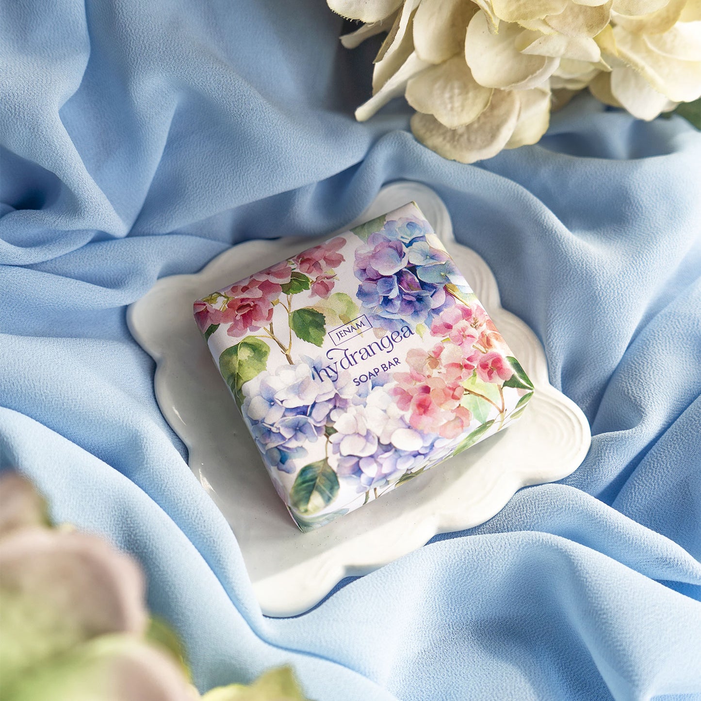 Hydrangea - Soap On Ceramic Dish