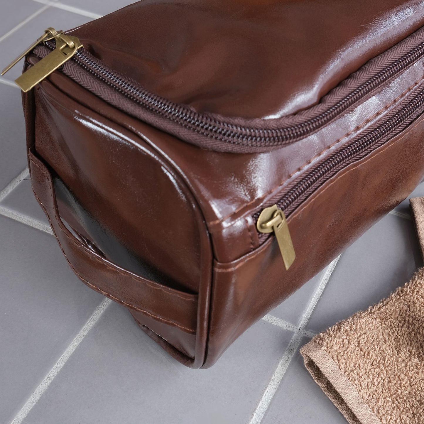 Men's Edit - PU Hanging Toiletry Bag